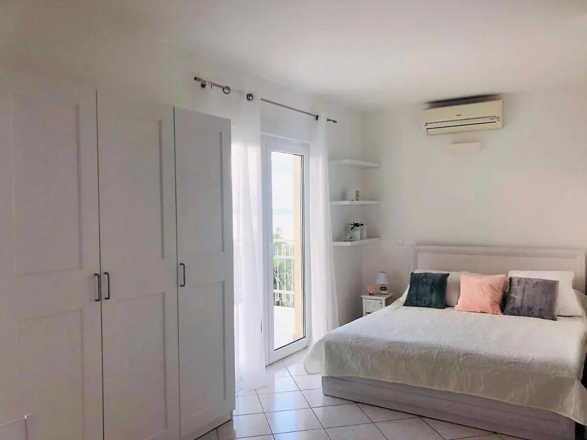 Apartments Molly Lovran Croatia